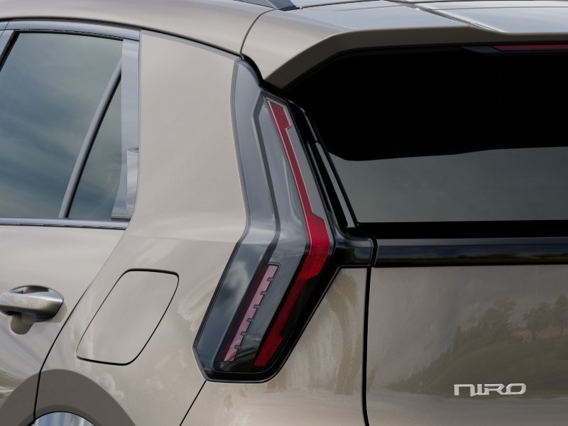 New 2027 Kia Niro SX Touring FWD image 11