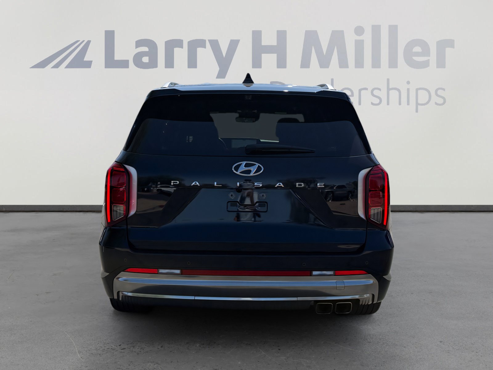 Used 2023 Hyundai Palisade Calligraphy FWD image 4