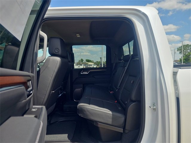 New 2025 GMC Sierra 3500 Denali w/ Denali Reserve Package image 9