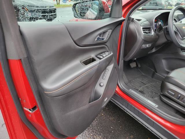Used 2023 Chevrolet Equinox Premier image 6
