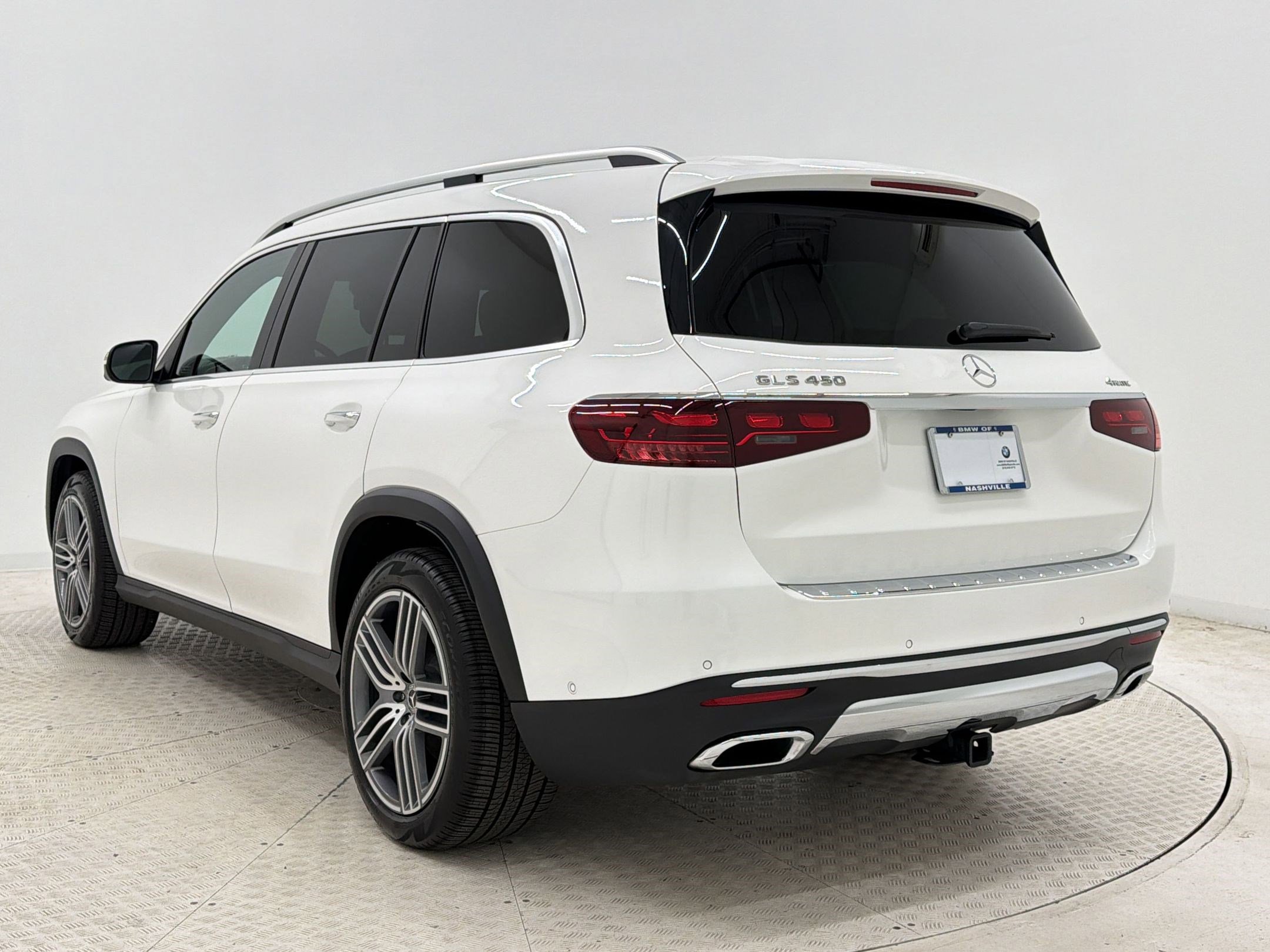 Used 2025 Mercedes-Benz GLS 450 4MATIC image 3
