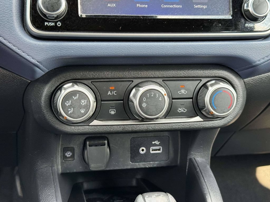 Used 2024 Nissan Versa SV FWD image 6