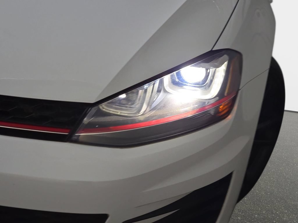 Used 2015 Volkswagen GTI SE w/ Lighting Package (SEL) FWD image 30