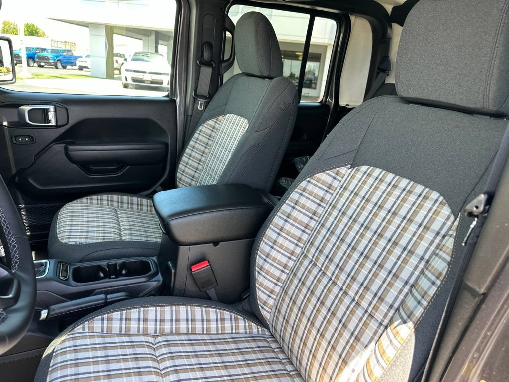 New 2026 Jeep Gladiator Mojave AWD/4WD image 14