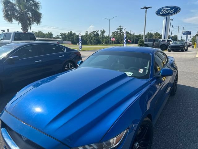 Used 2017 Ford Mustang GT w/ GT Performance Package RWD image 17
