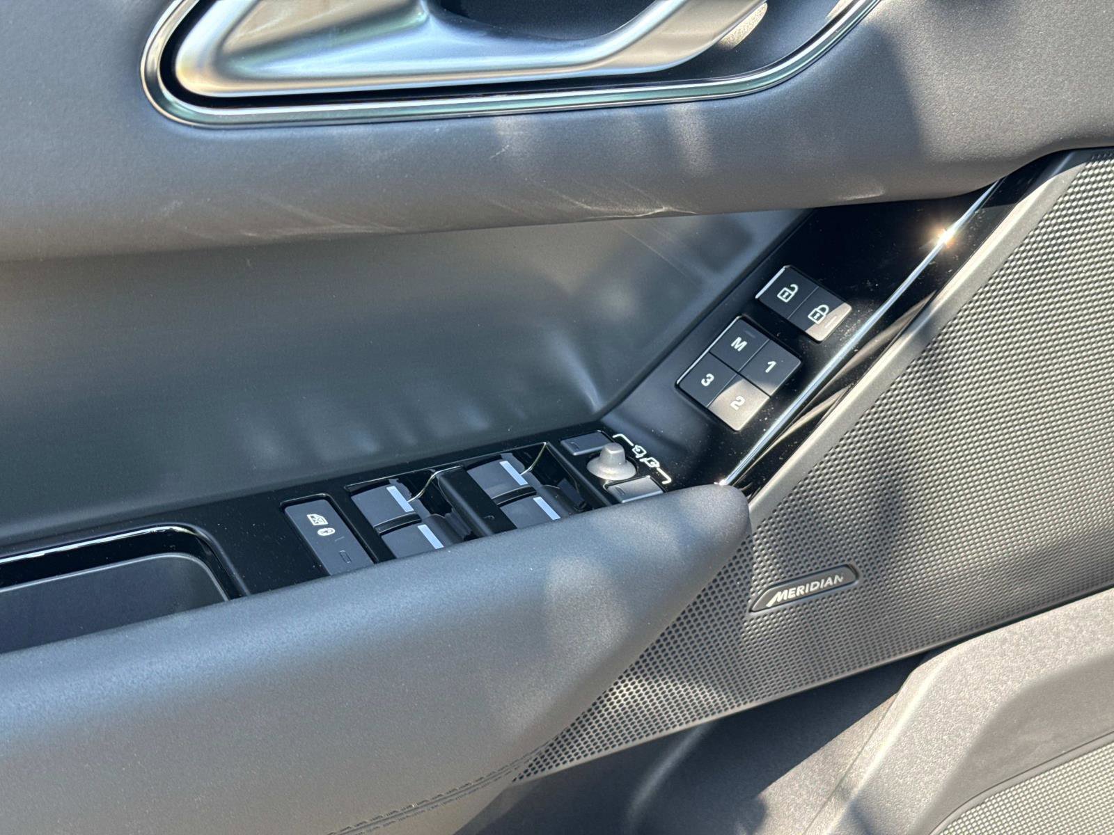 Certified 2026 Land Rover Range Rover Velar S image 18