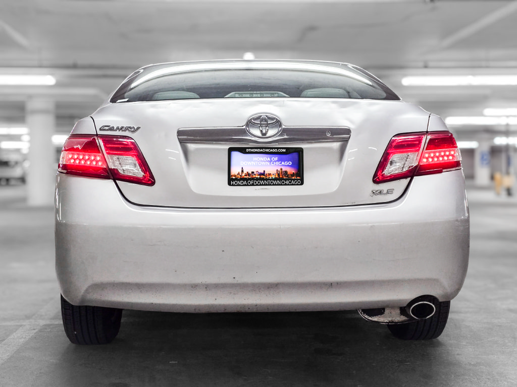Used 2011 Toyota Camry XLE w/ XLE Extra-Value Pkg #2 FWD image 8