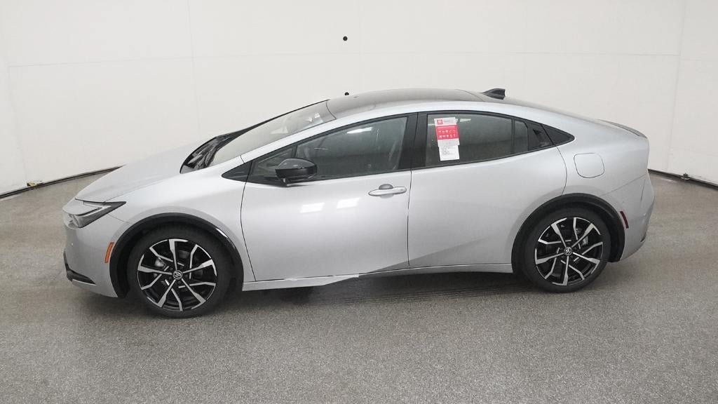 New 2026 Toyota Prius Plug-In Hybrid FWD image 25