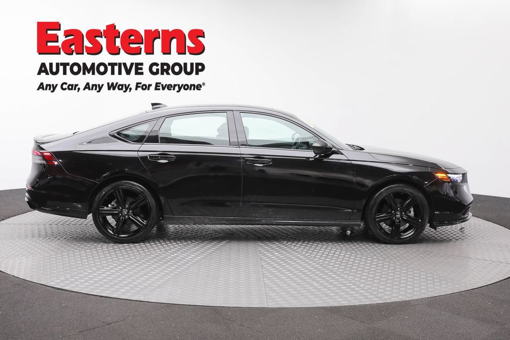Used 2025 Honda Accord Sport image 4