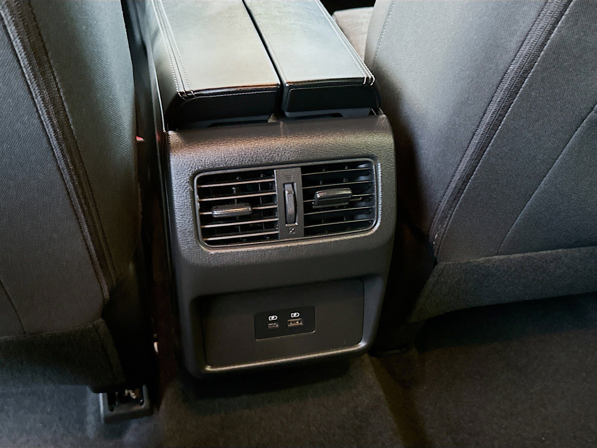 Used 2023 Nissan Rogue SV image 22