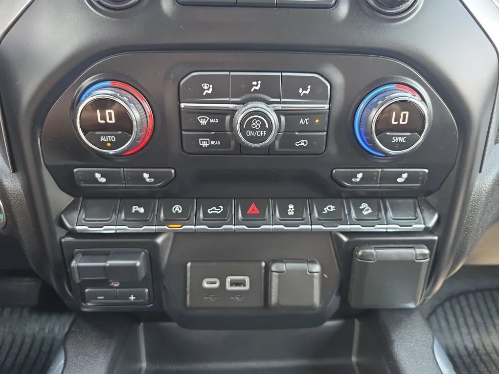 Used 2020 Chevrolet Silverado 1500 LT Trail Boss AWD/4WD image 39