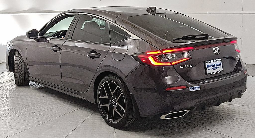 Used 2022 Honda Civic Sport Touring image 4