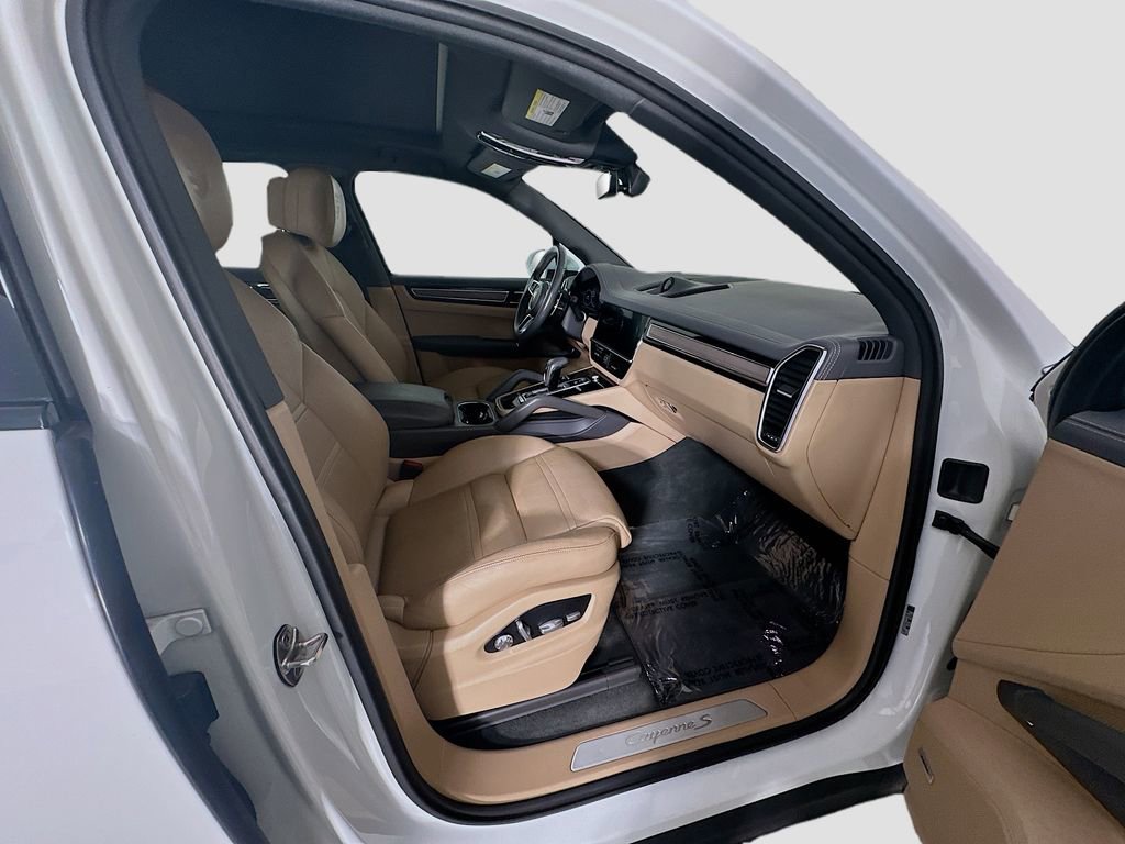 Certified 2019 Porsche Cayenne S image 30