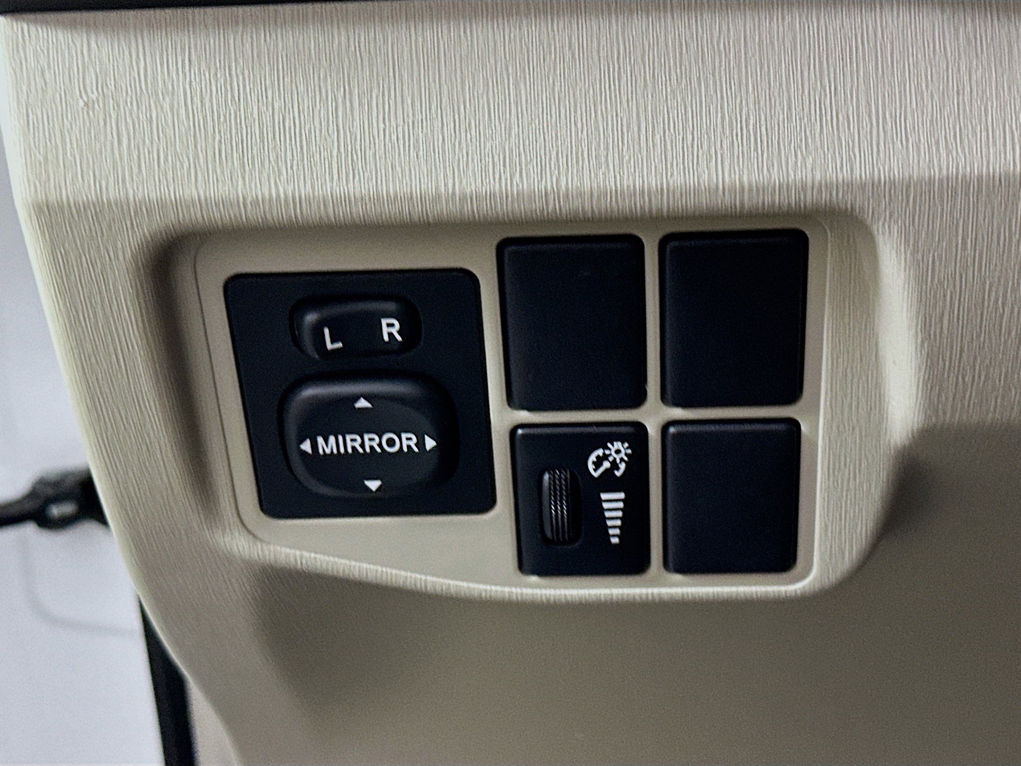 Used 2010 Toyota Prius One image 16