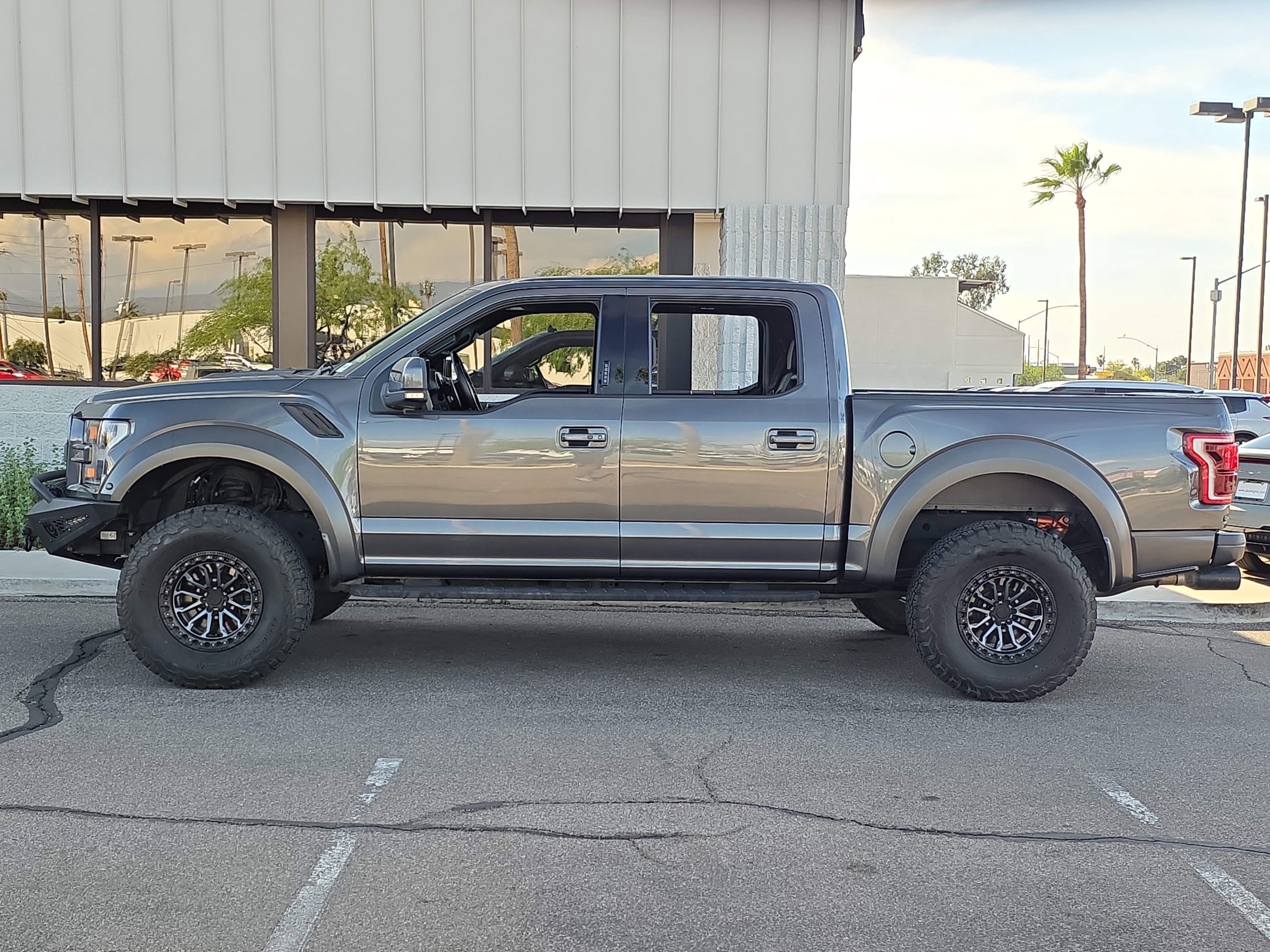 Used 2020 Ford F150 Raptor w/ Equipment Group 802A Luxury image 6