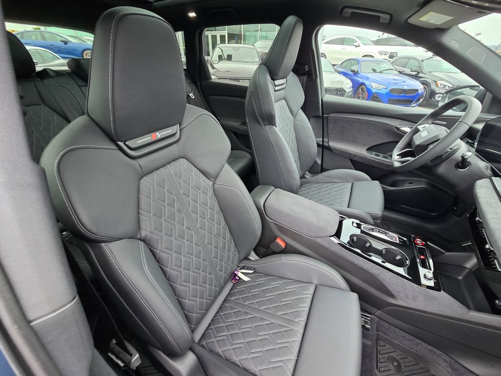 New 2027 Audi SQ6 e-tron Premium Plus AWD/4WD image 12