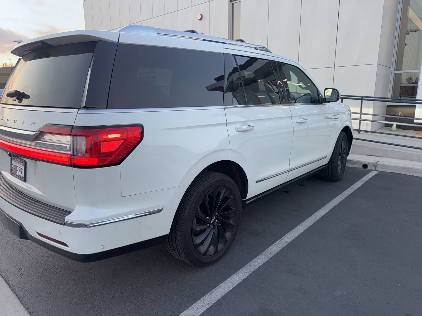 Used 2020 Lincoln Navigator Reserve w/ Equipment Group 208A Reserve AWD/4WD image 11