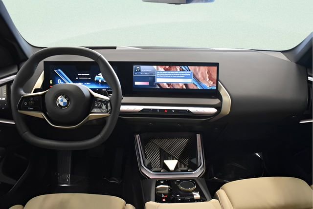 Used 2025 BMW X3 xDrive30i image 5