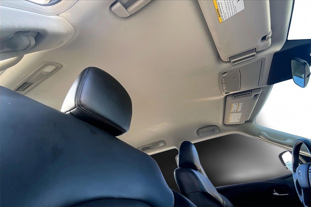 Used 2022 Nissan Armada SV image 22