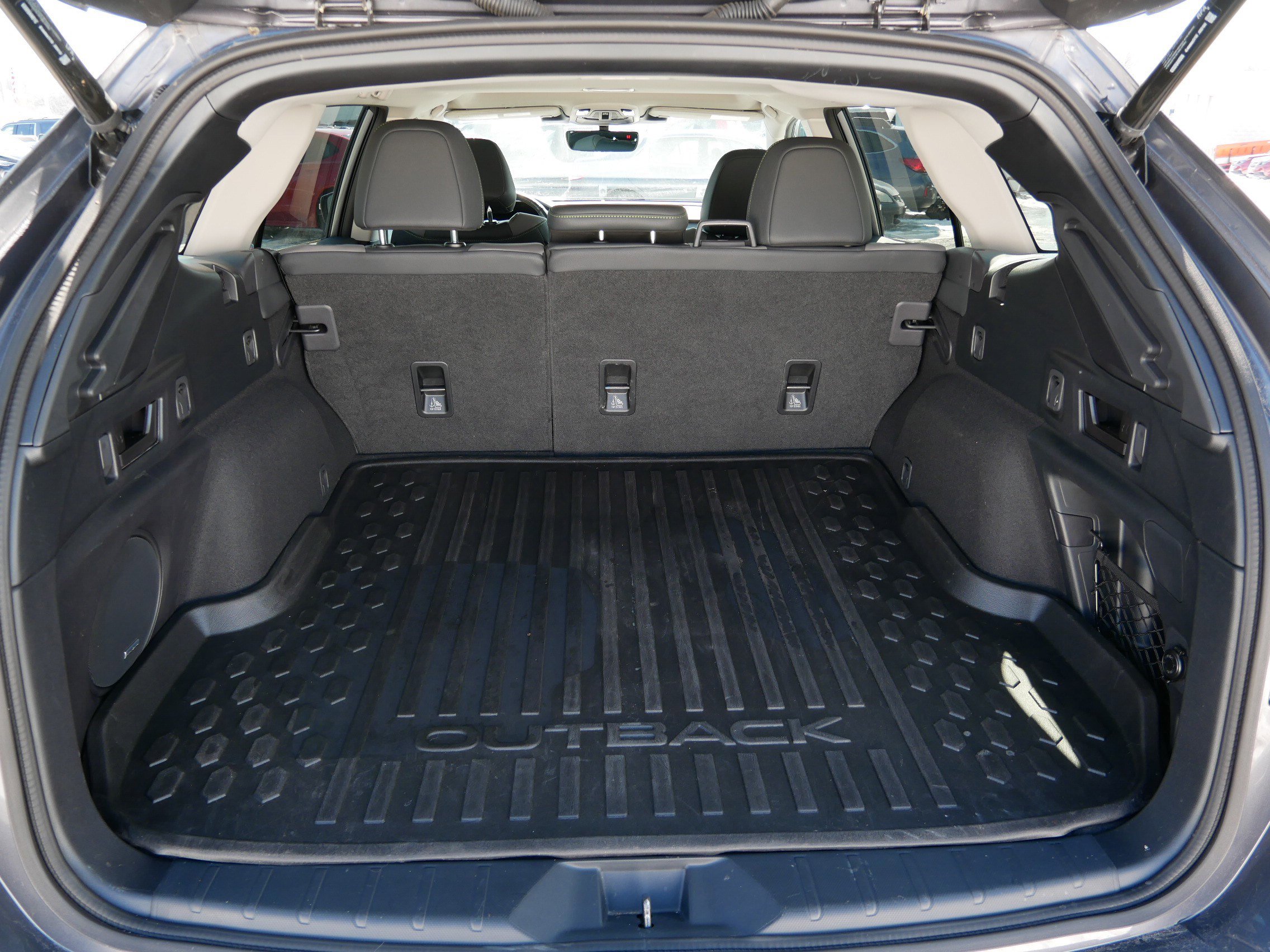 Used 2025 Subaru Outback Onyx Edition image 18