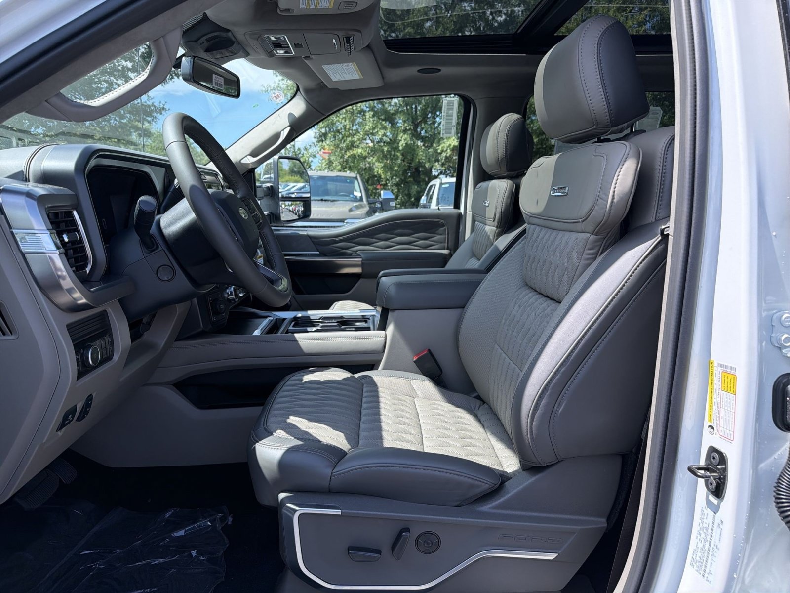 New 2026 Ford F350 Platinum w/ Platinum Plus Package AWD/4WD image 25