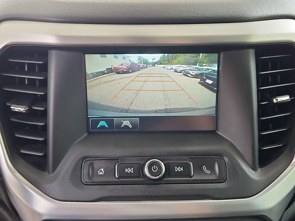 Used 2019 GMC Acadia SLE FWD image 17