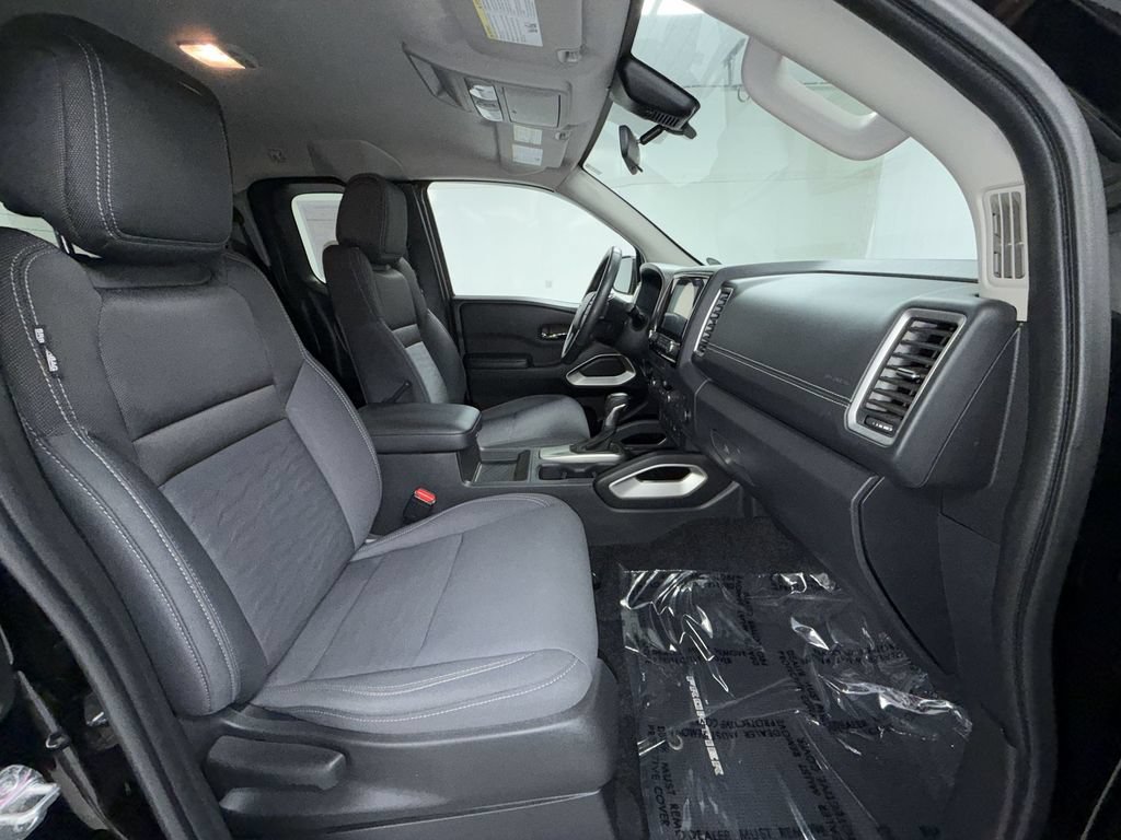 Used 2023 Nissan Frontier SV w/ SV Convenience Package AWD/4WD image 17