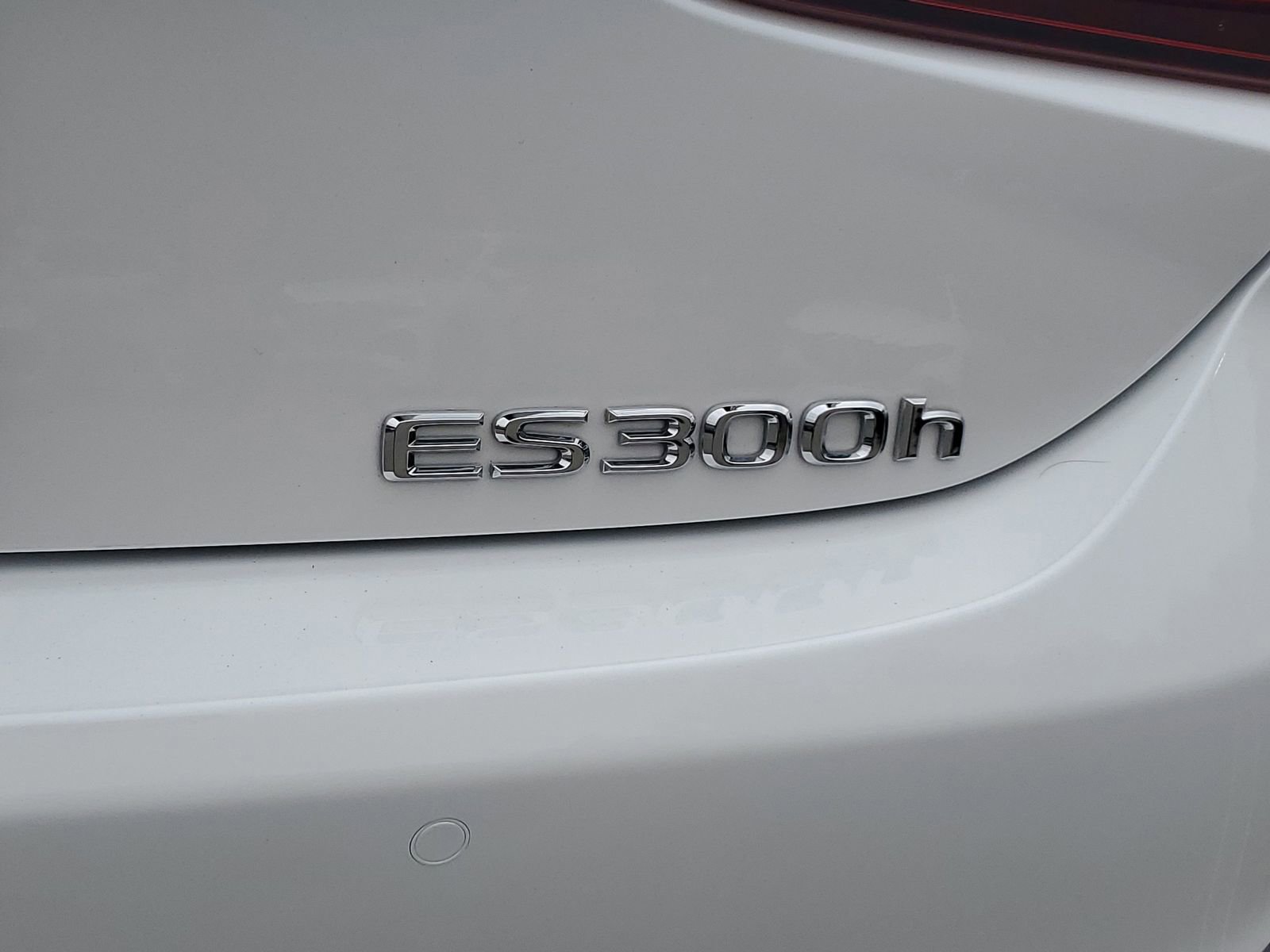 Used 2024 Lexus ES 300h w/ Premium Package FWD image 7