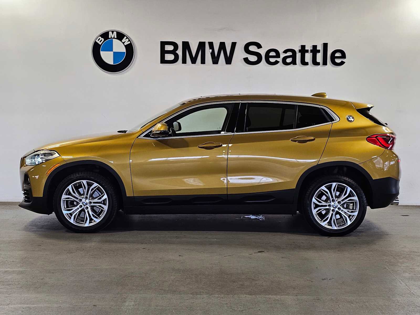 Used 2018 BMW X2 xDrive28i image 3
