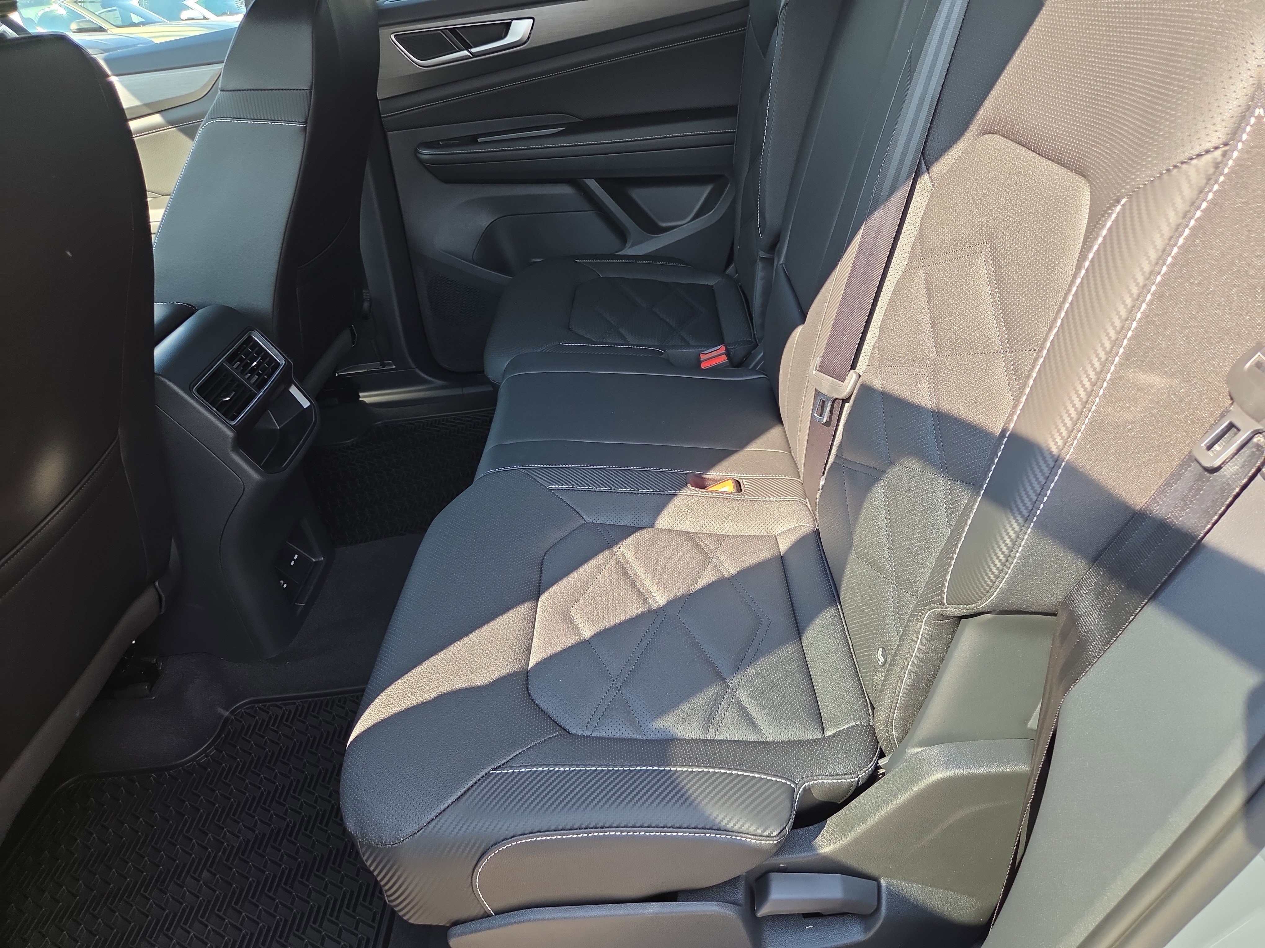 New 2026 Volkswagen Atlas Cross Sport SE image 6