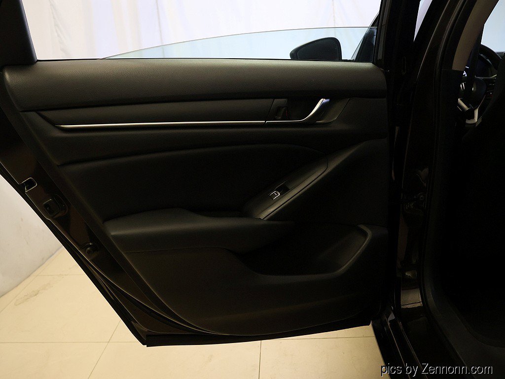 Used 2018 Honda Accord LX image 23
