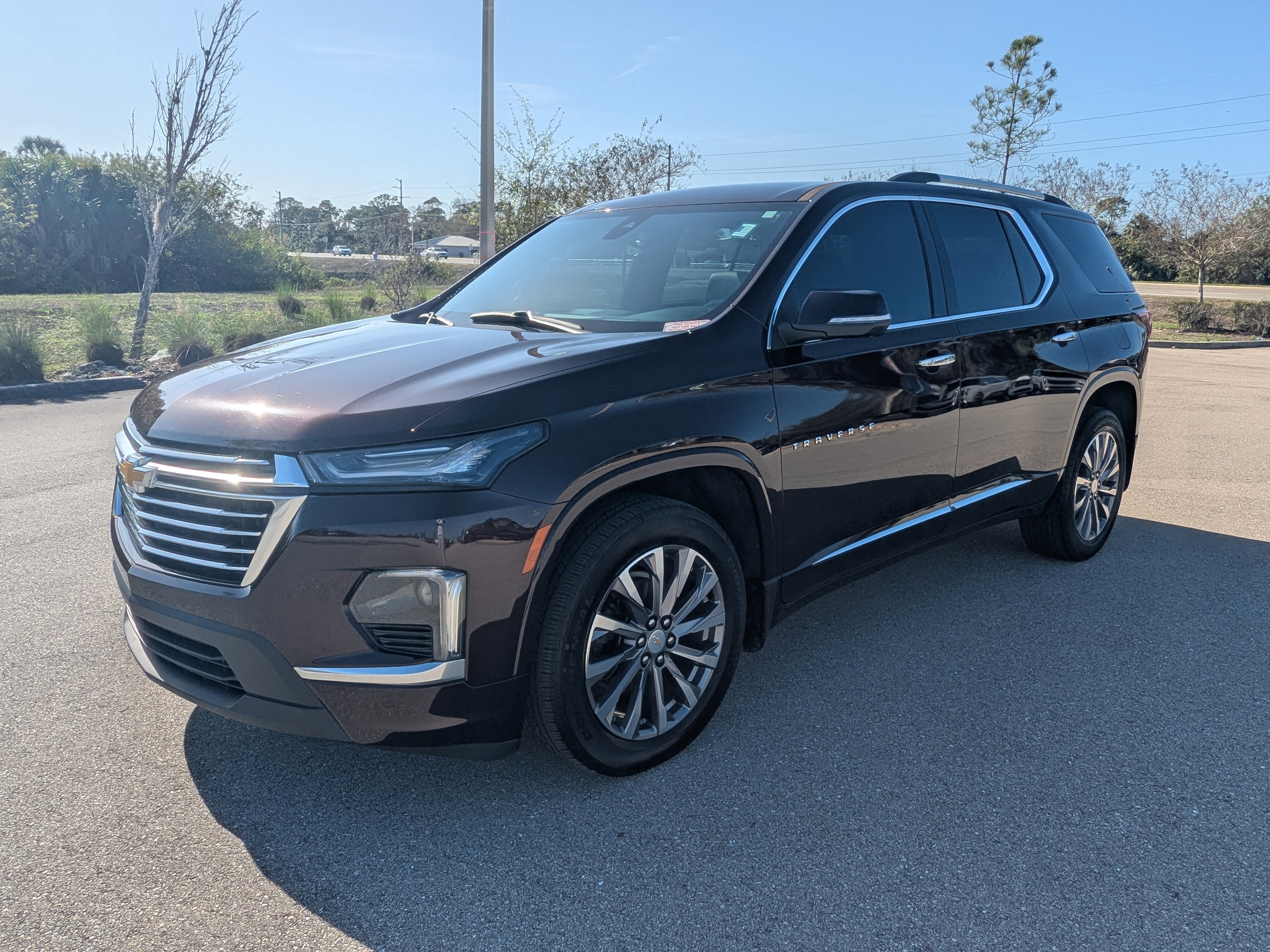 Used 2023 Chevrolet Traverse Premier image 9