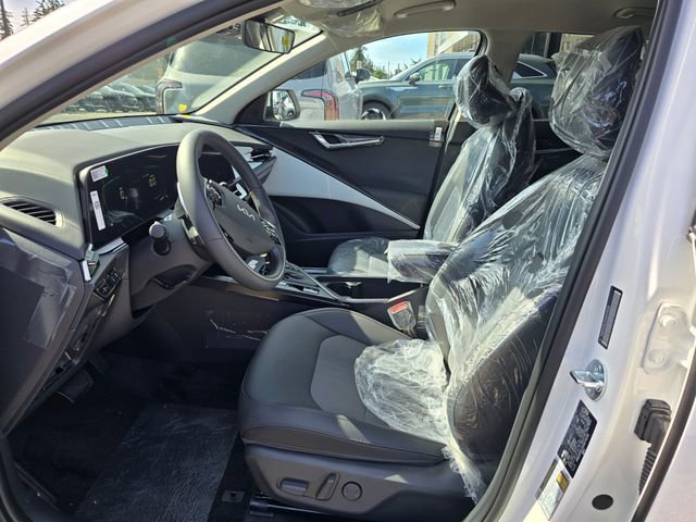 New 2025 Kia Niro EX image 8