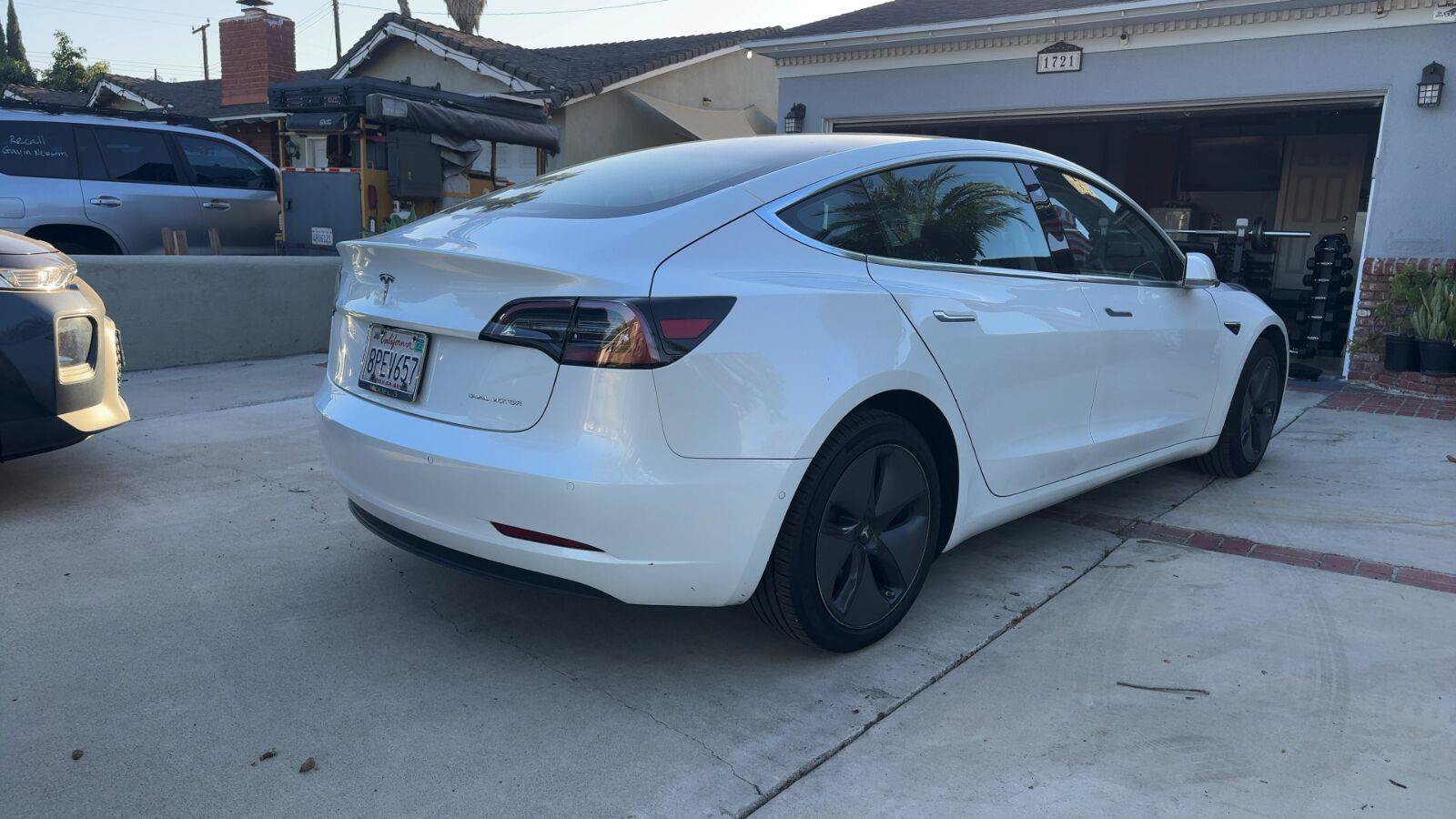 Used 2020 Tesla Model 3 Long Range AWD/4WD image 3