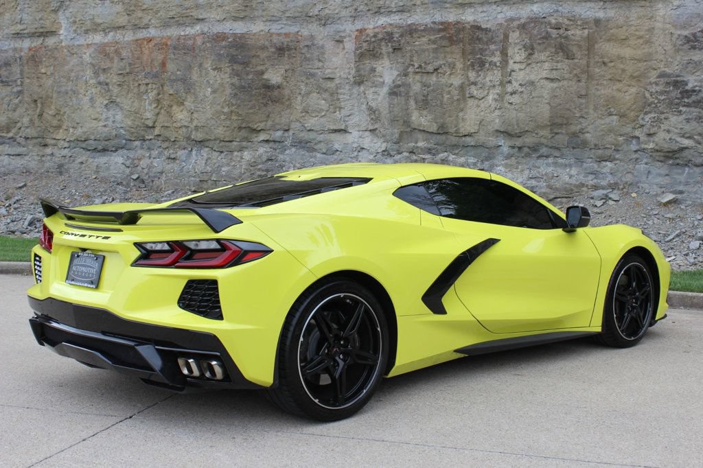Used 2022 Chevrolet Corvette Stingray Premium Cpe w/ Z51 Performance Package RWD image 5
