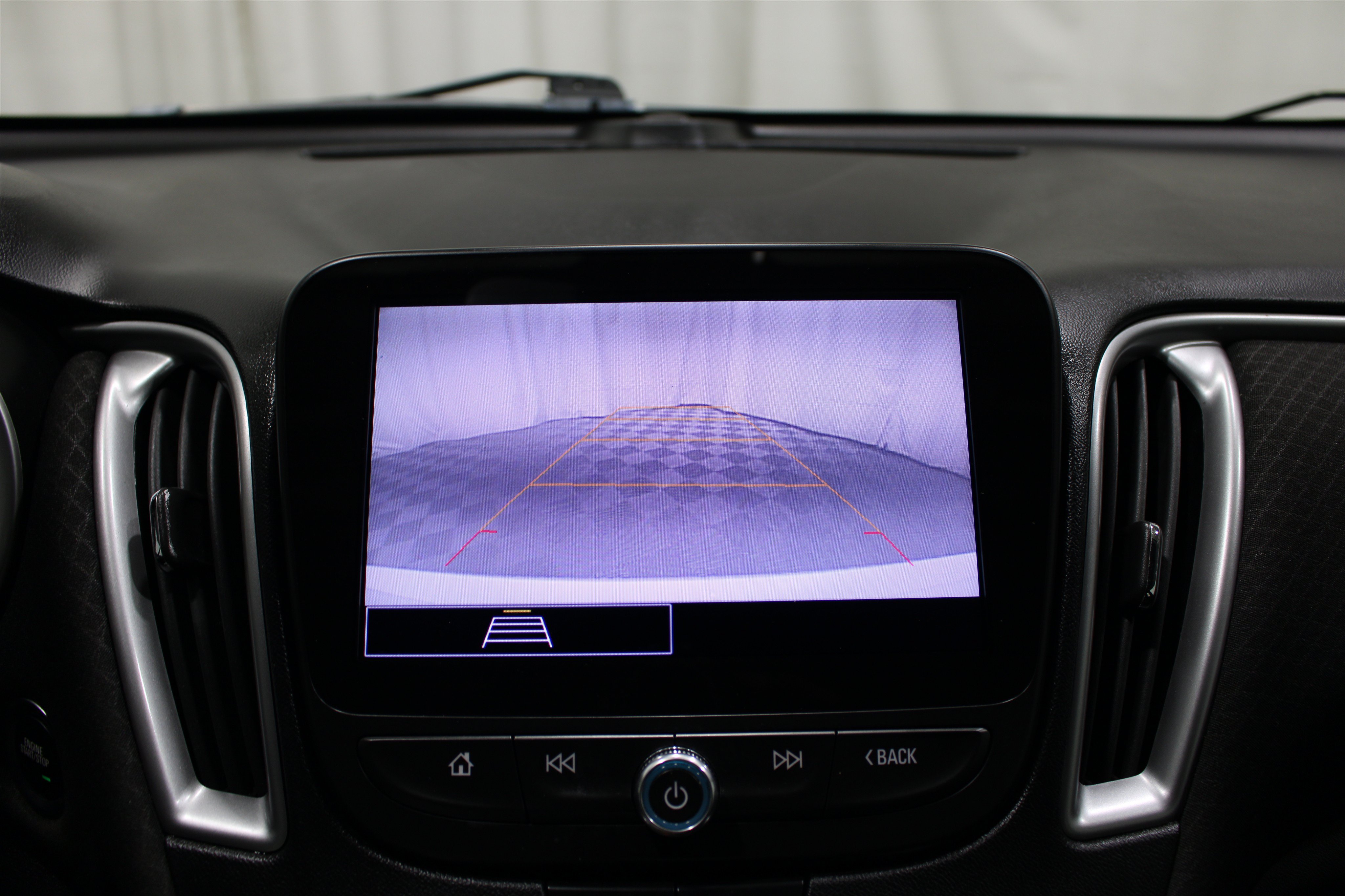 Used 2021 Chevrolet Malibu RS FWD image 16