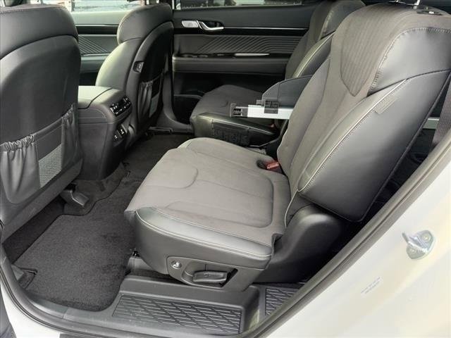 Used 2025 Hyundai Palisade Calligraphy image 8