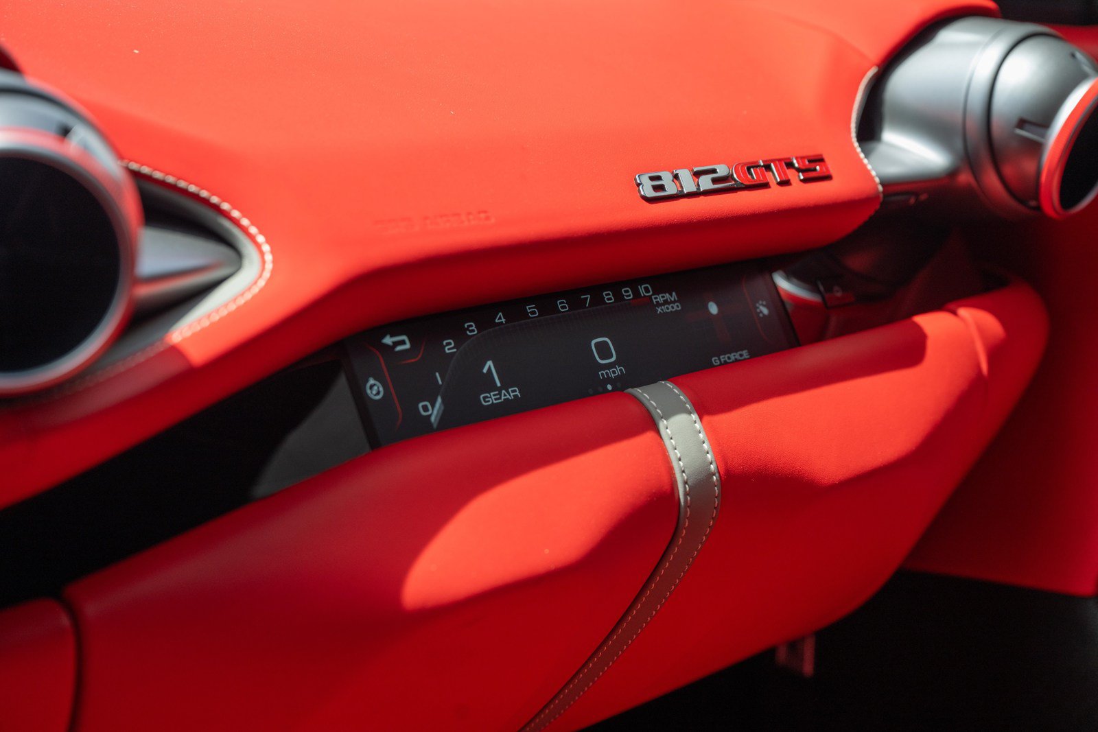 Used 2022 Ferrari 812 GTS RWD image 44