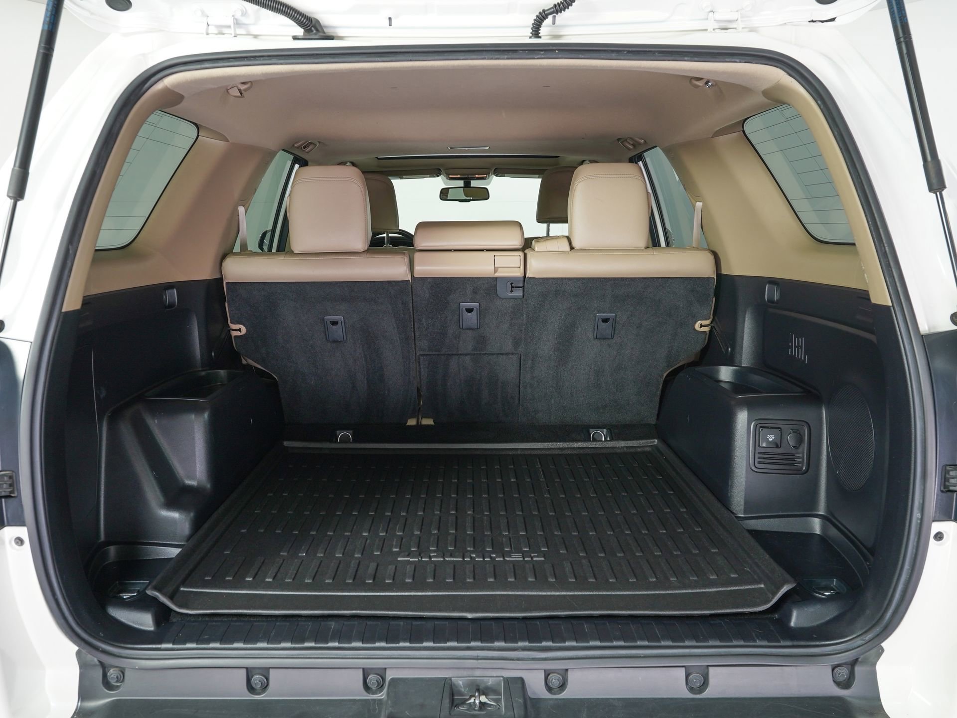 Used 2018 Toyota 4Runner Limited RWD image 10