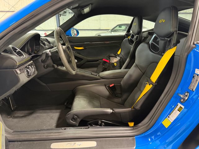 Used 2022 Porsche 718 Cayman GT4 RWD image 15