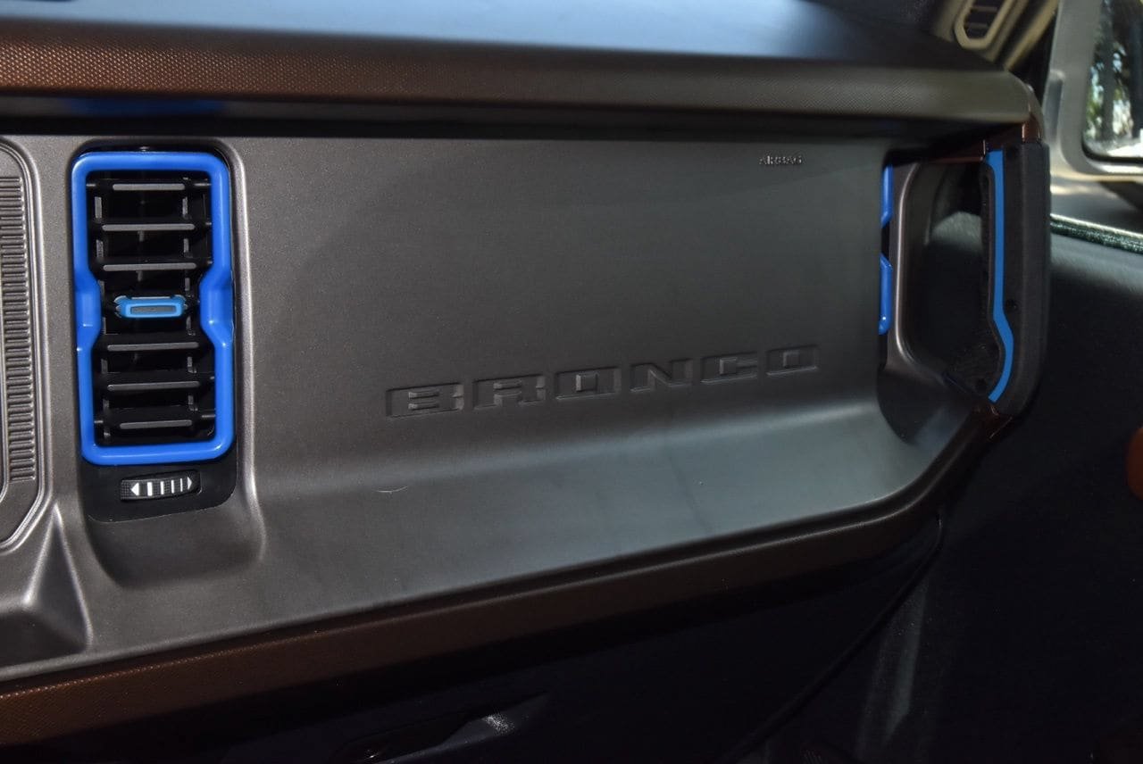 Used 2022 Ford Bronco Outer Banks AWD/4WD image 36