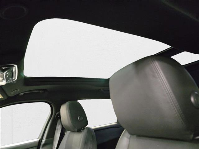 New 2026 Land Rover Range Rover Velar Dynamic SE image 28
