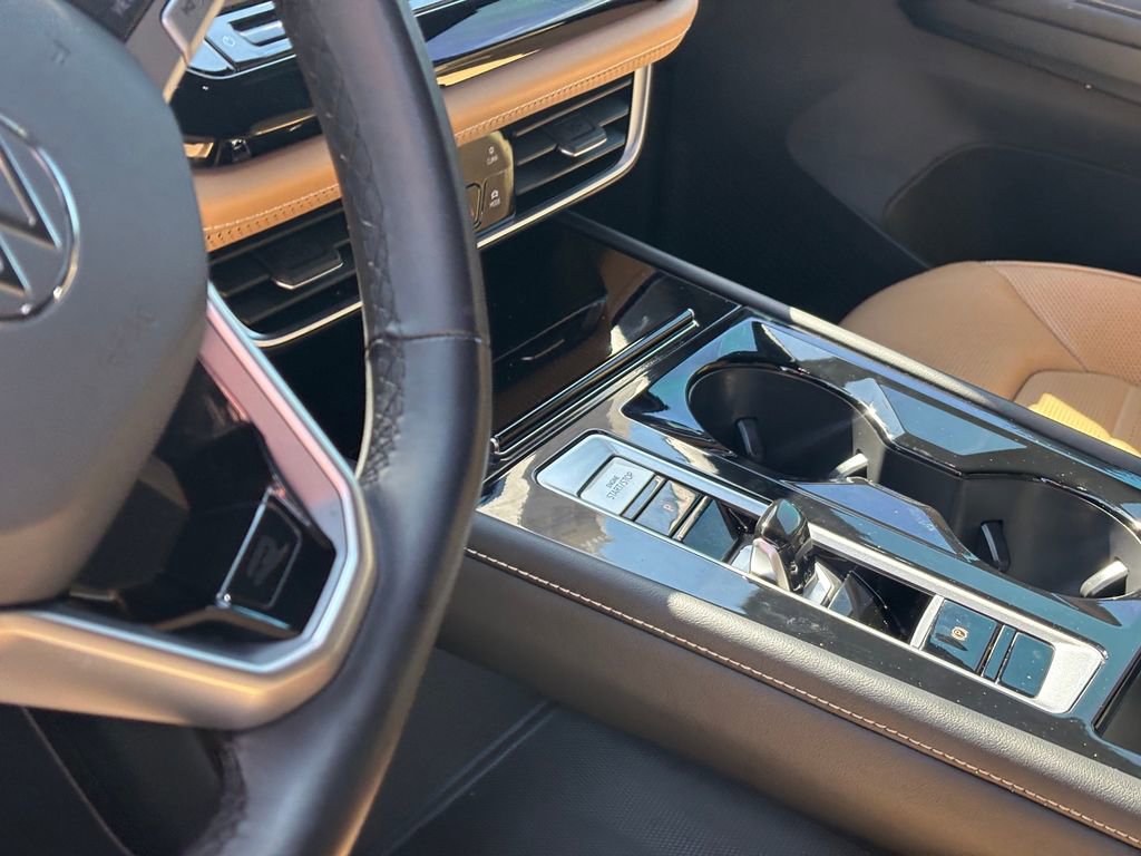 Used 2024 Volkswagen Atlas Cross Sport SEL R-Line image 11