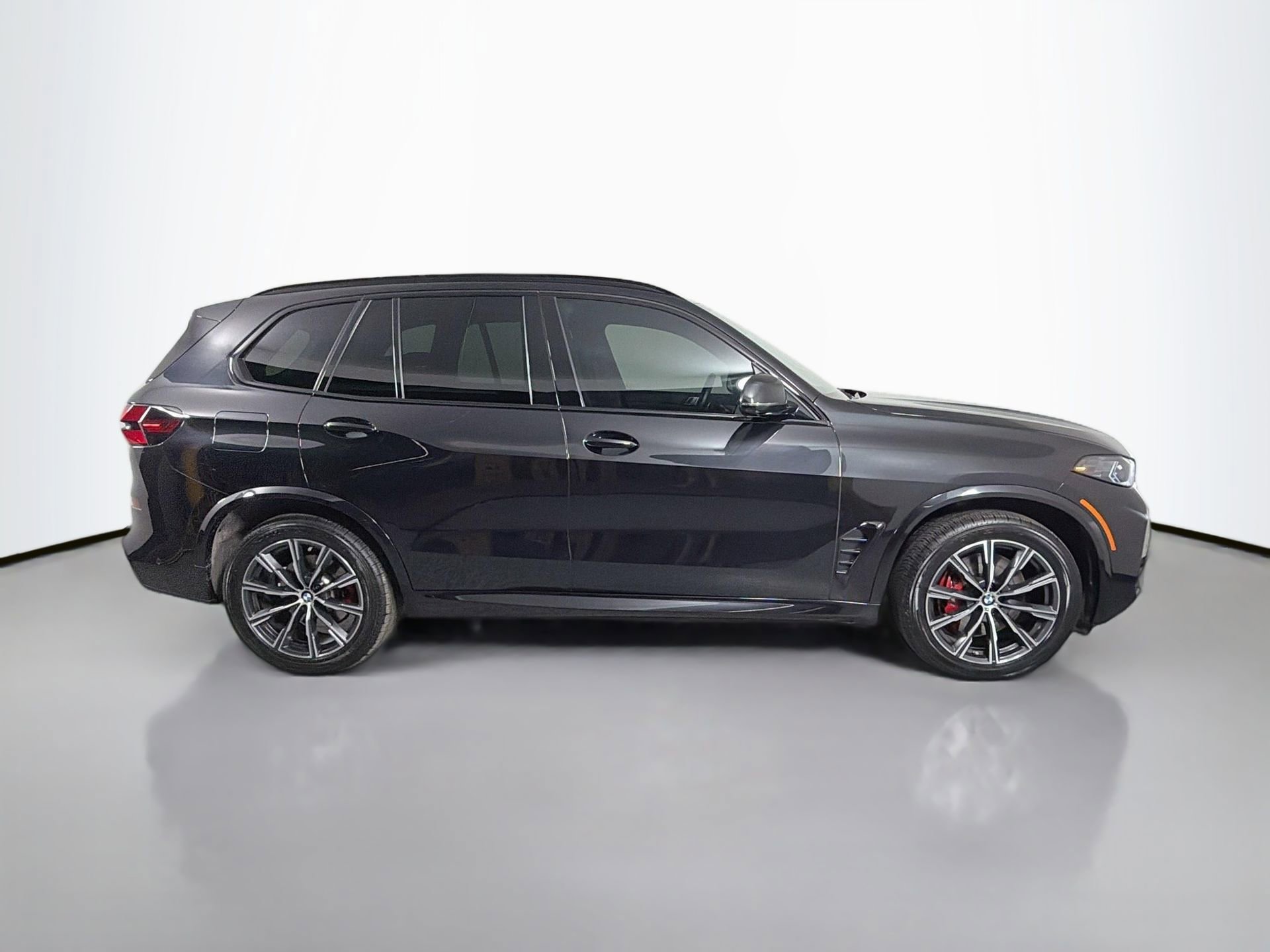 Certified 2024 BMW X5 sDrive40i w/ M Sport Package image 5