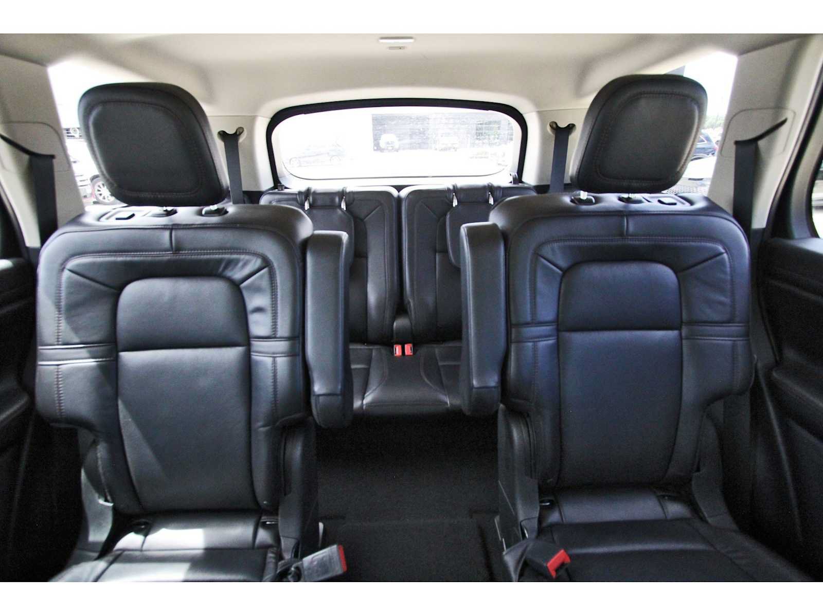Used 2022 Lincoln Aviator Reserve w/ Elements Package Plus RWD image 11