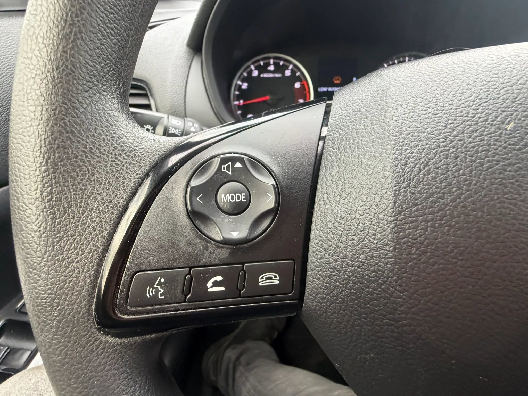 Used 2022 Mitsubishi Eclipse Cross LE FWD image 20