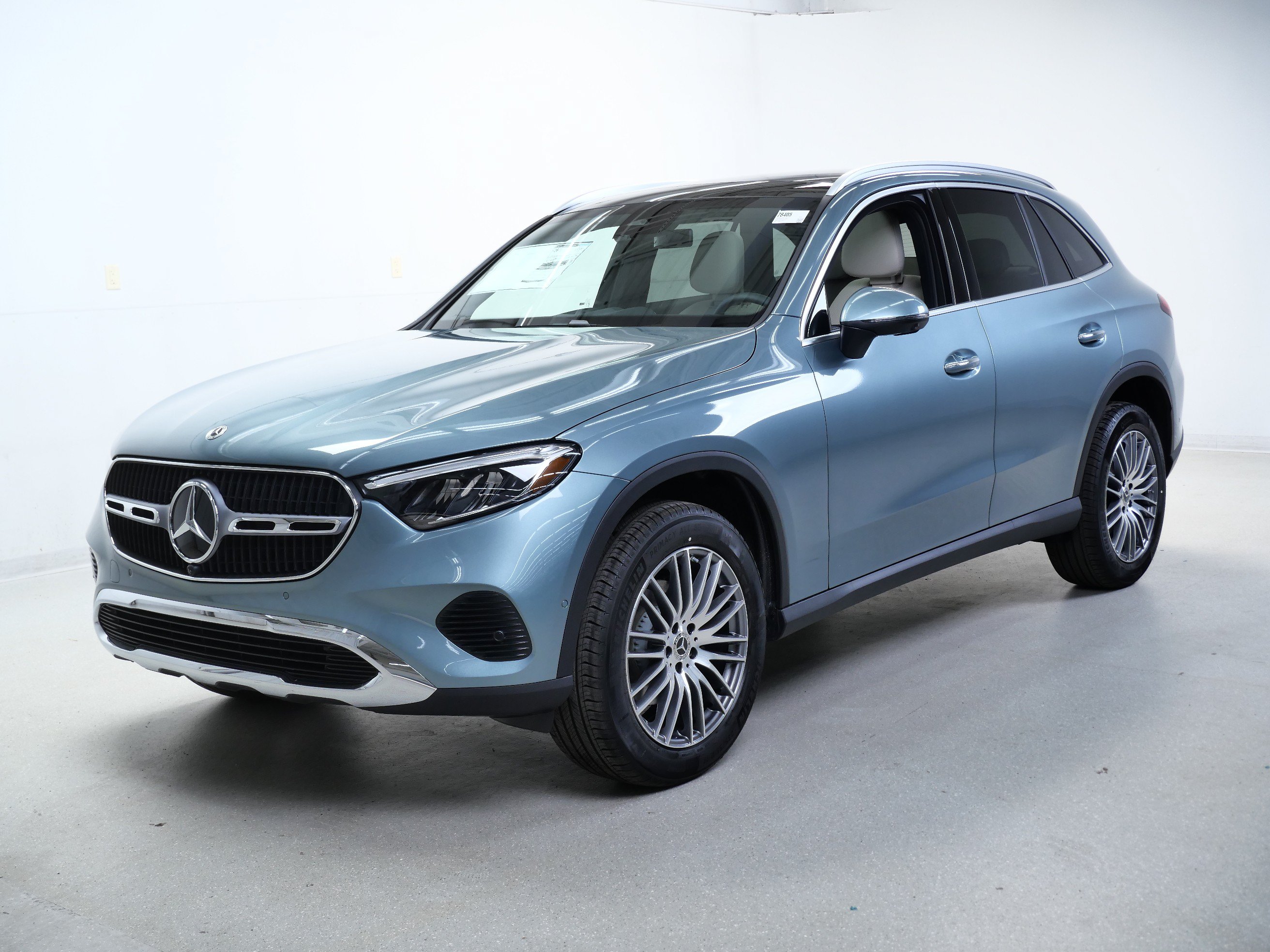New 2026 Mercedes-Benz GLC 300 4MATIC image 4