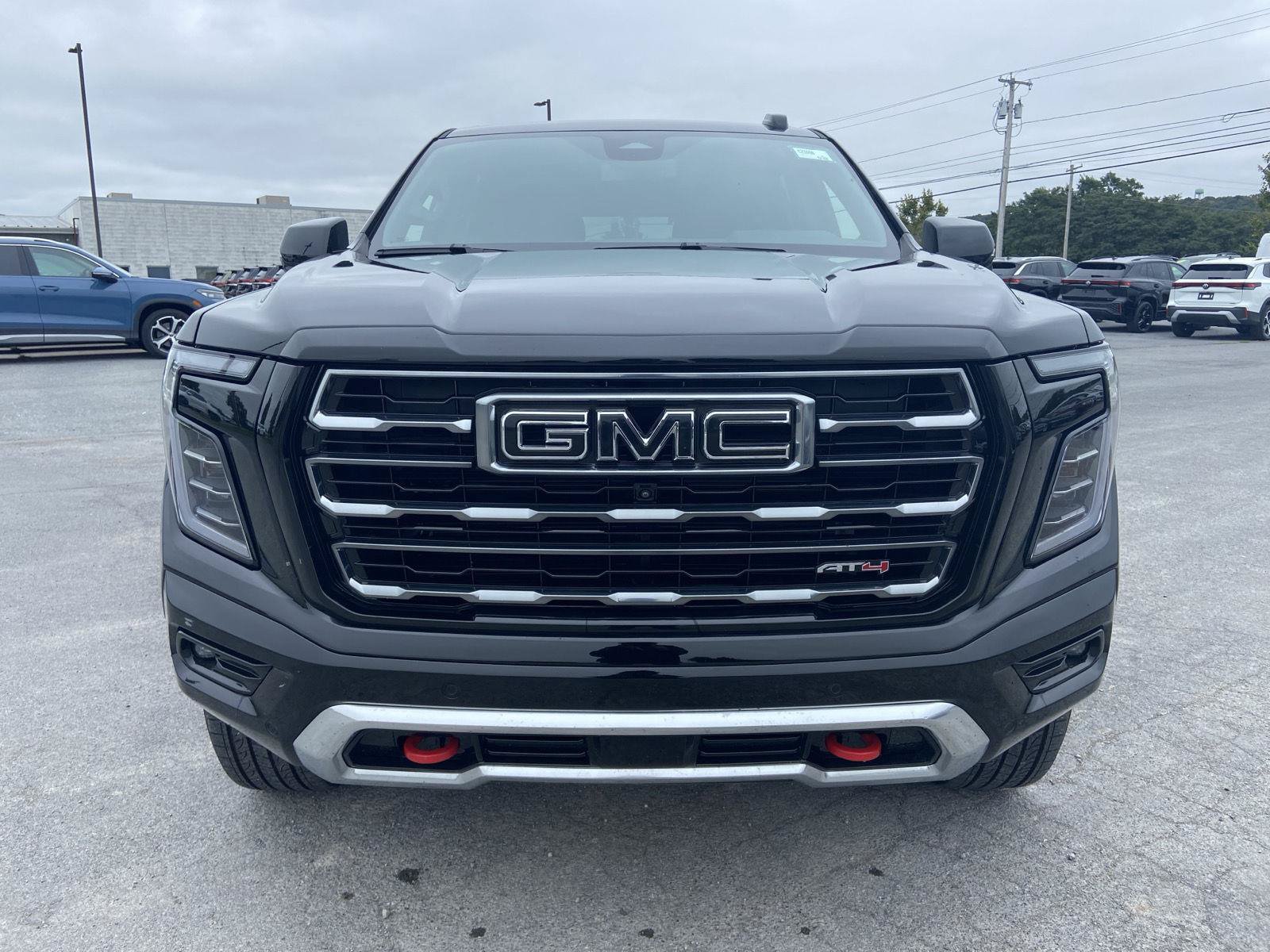 Used 2026 GMC Yukon AT4 w/ LPO, Floor Liner Package AWD/4WD image 2
