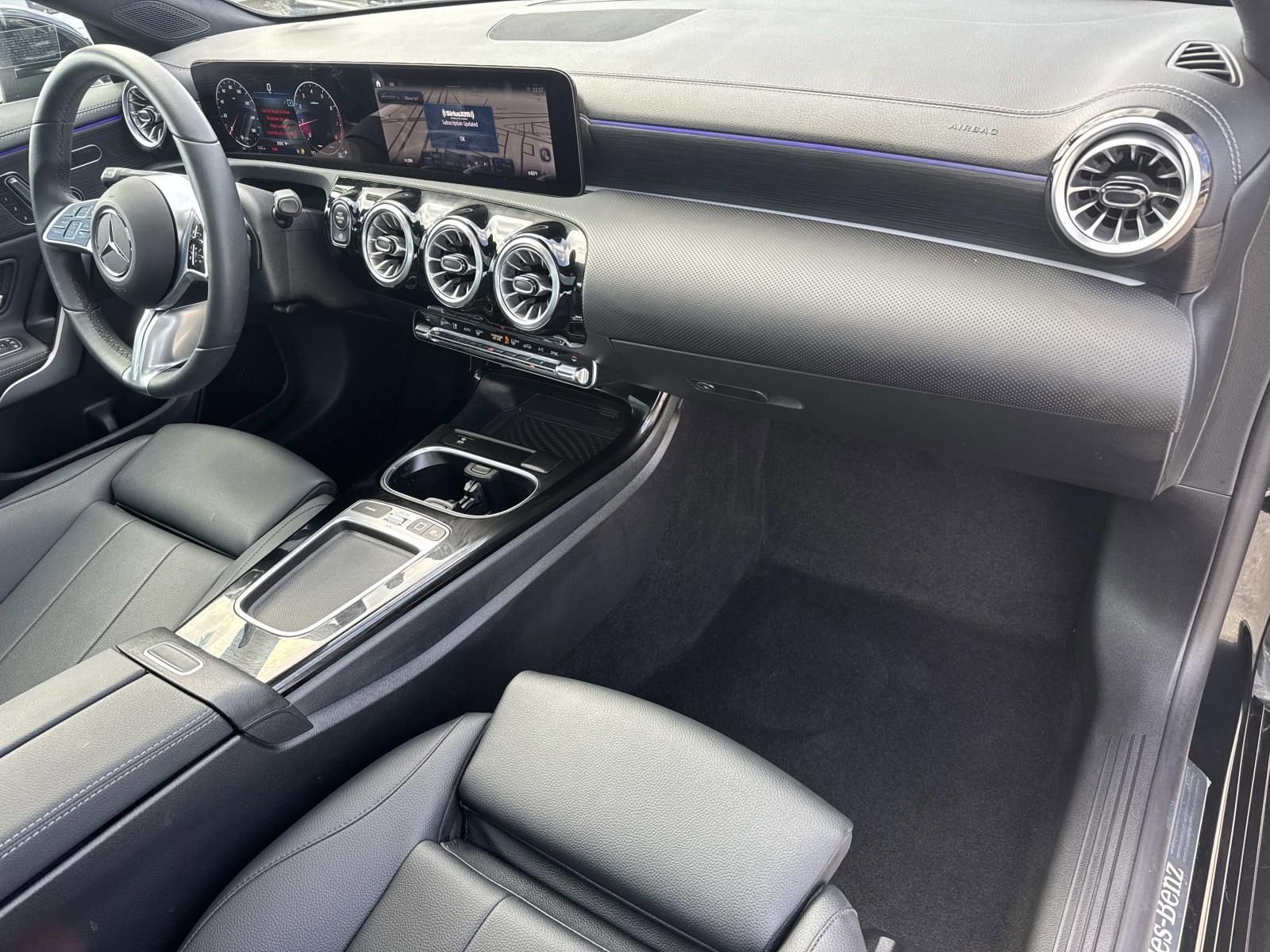 Used 2025 Mercedes-Benz CLA 250 image 11