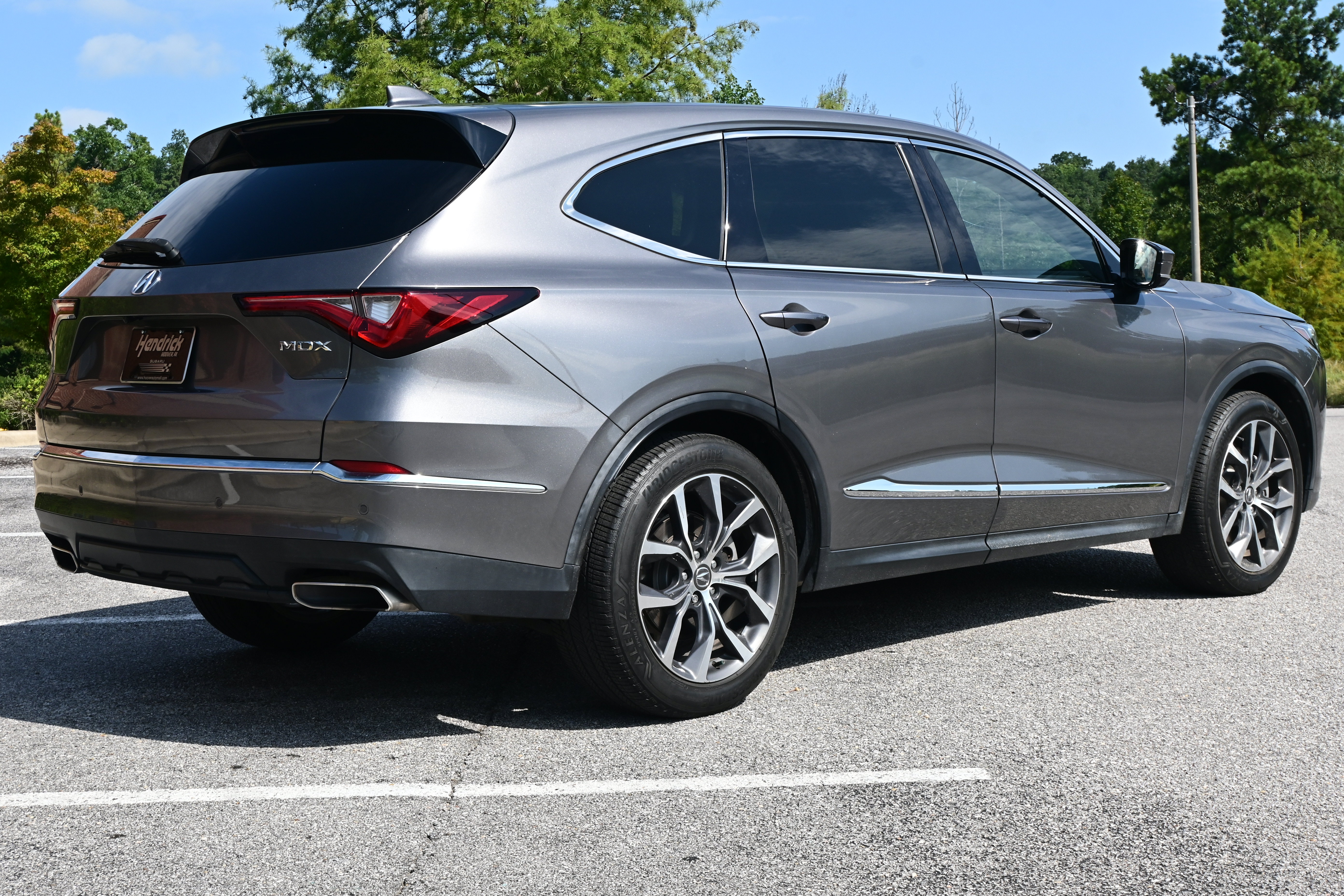 Used 2023 Acura MDX FWD w/ Technology Package image 9